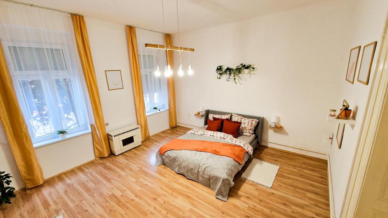 Pearl Apartman Apartamento Győr Exterior foto